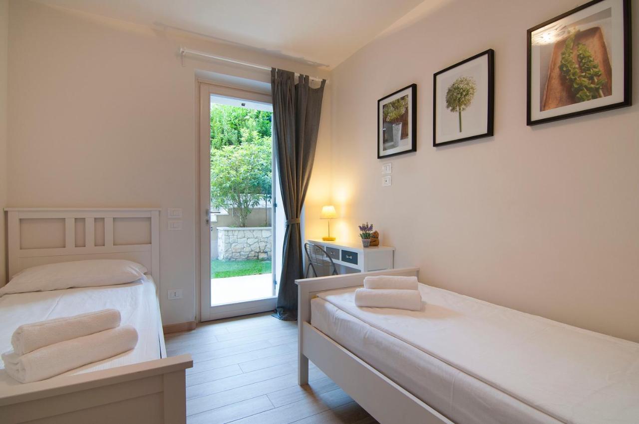 Villa Kiara ตอร์รีเดลเบนาโก ภายนอก รูปภาพ